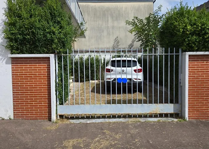 Le1Bis - T2 50 M2 Tout Equipe - Place De Parking Privee