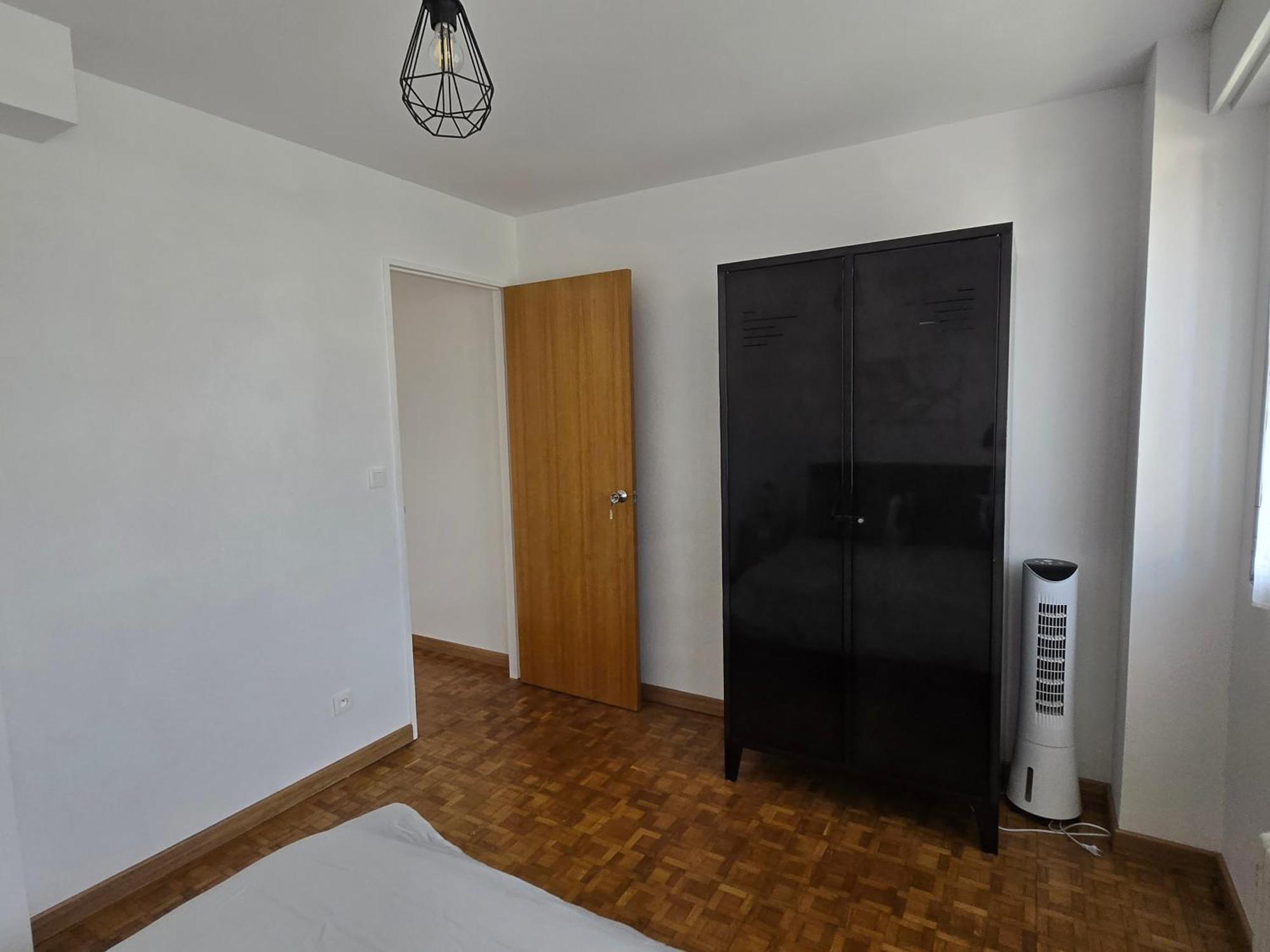 Apartment Le1bis - T2 50 M2 Equipe - Place De Parking Privee Sainte-Savine