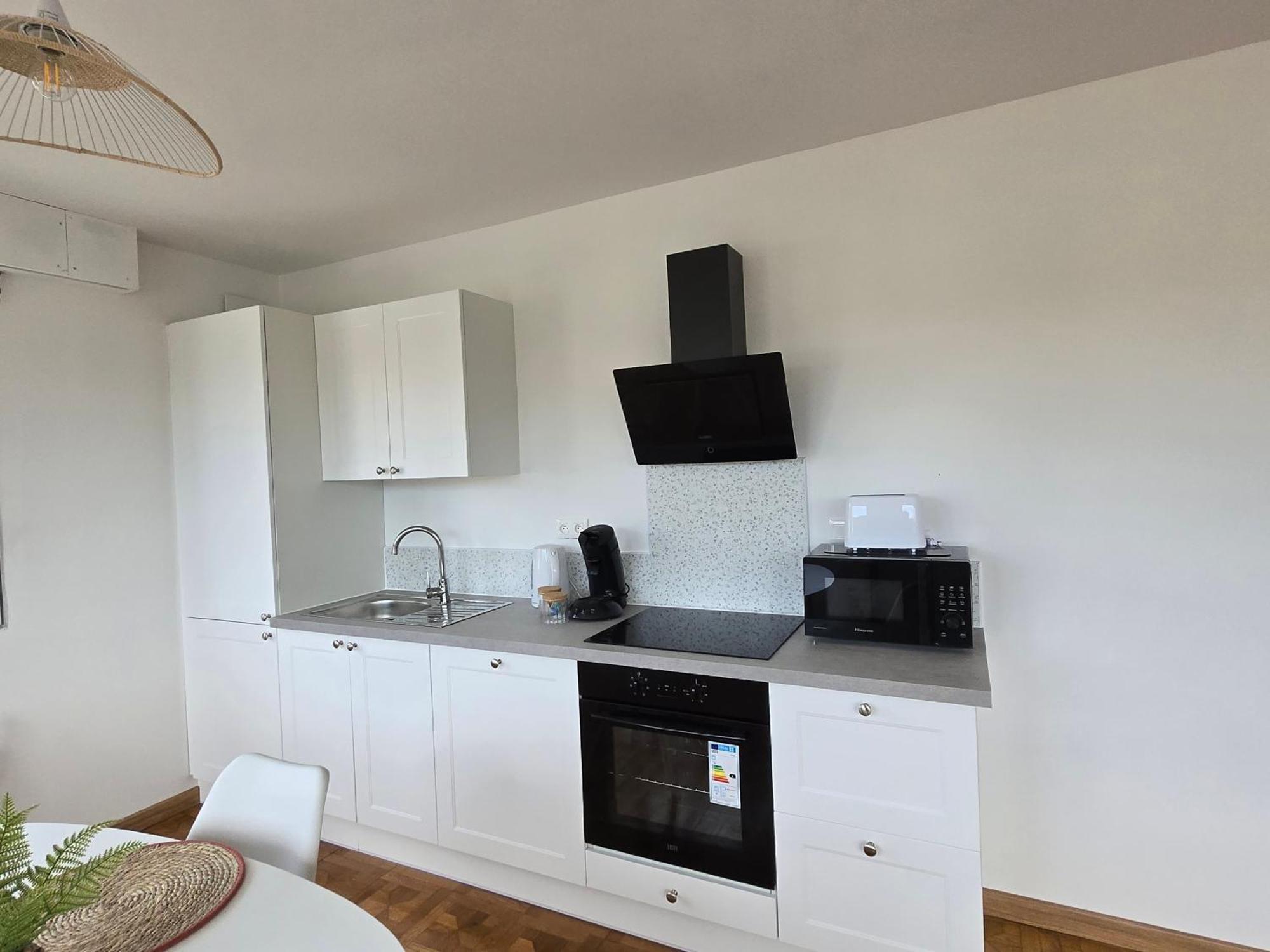 Le1bis - T2 50 M2 Equipe - Place De Parking Privee Sainte-Savine